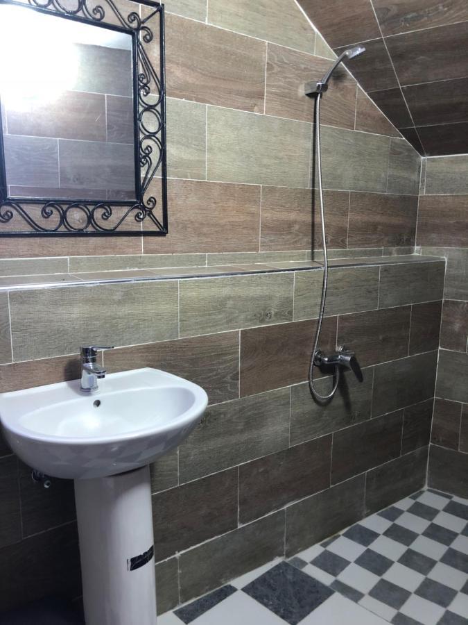 צ'פצ'אוונה Hotel Nisrine מראה חיצוני תמונה